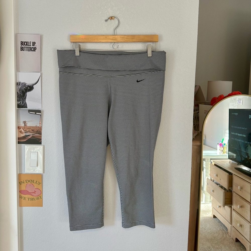 Nike Black and White Striped Foldover 3/4 Crop Leggings